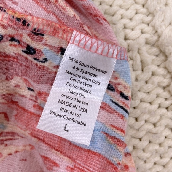 Lularoe Irma top size large - Picture 5 of 5